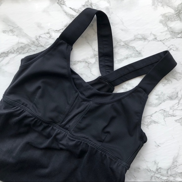 lululemon athletica Tops - Lululemon Run: 7 Pocket Bra Tank